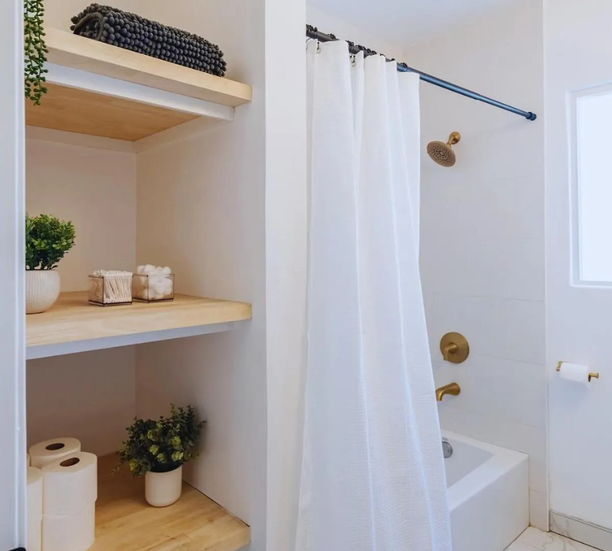 Holiday home Cozy Modern 3 Bed 1 Bath Home - Pet Friendly! Lawndale