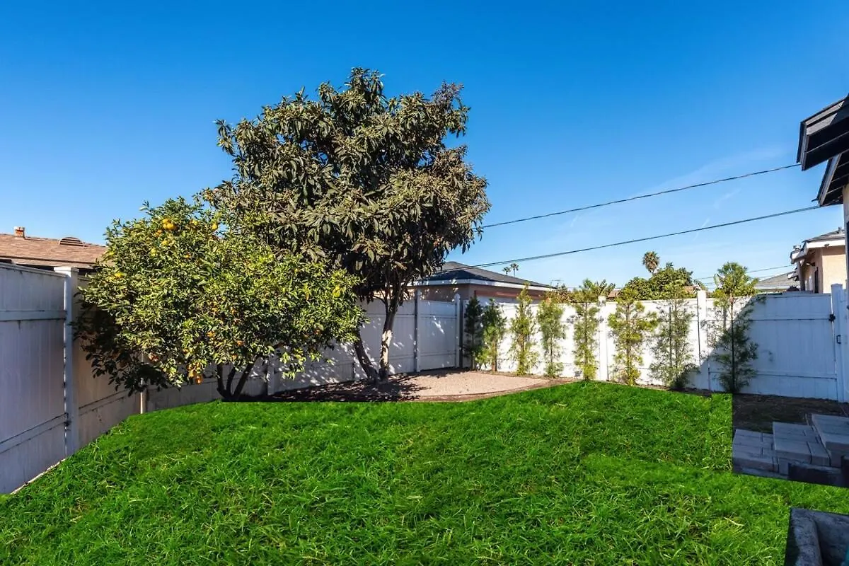 Cozy Modern 3 Bed 1 Bath Home - Pet Friendly! Lawndale 0*,  United States